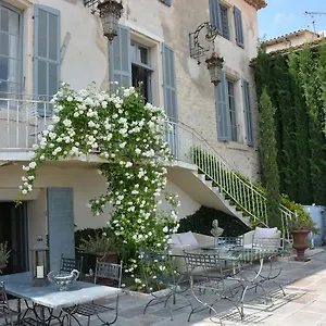 Couette-café Le Petit Chateau, Châteauneuf-de-Gadagne